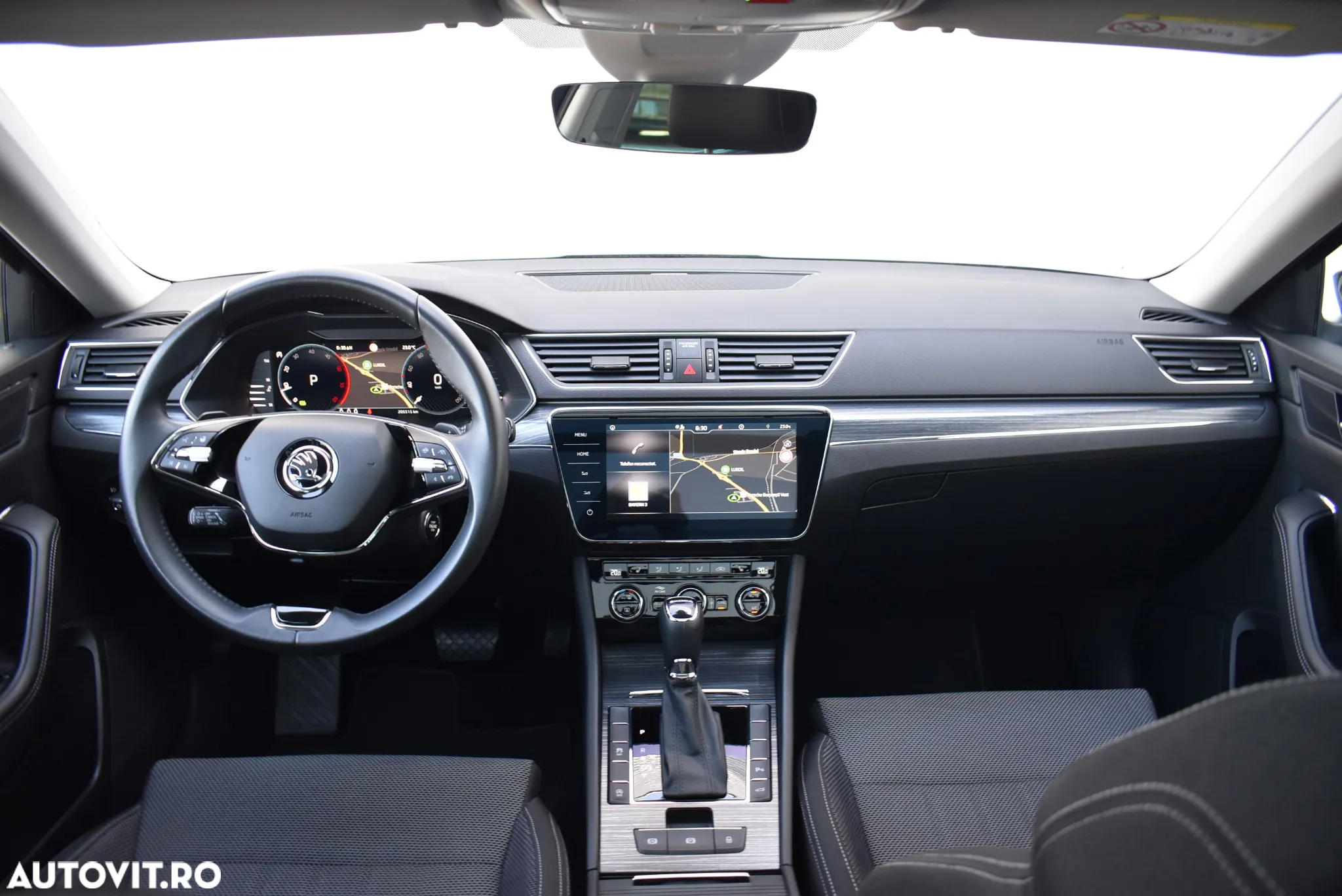 Skoda Superb Combi 2.0 TDI DSG Style - 26
