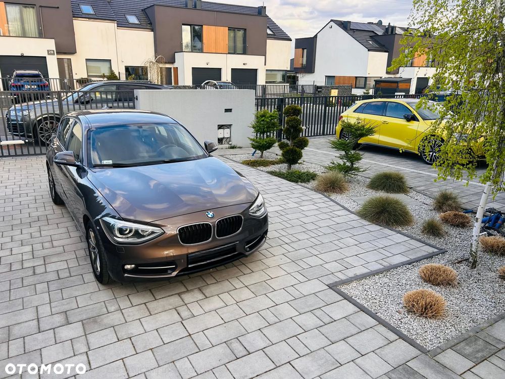BMW Seria 1 116d EfficientDynamics Edition Sport Line - 2