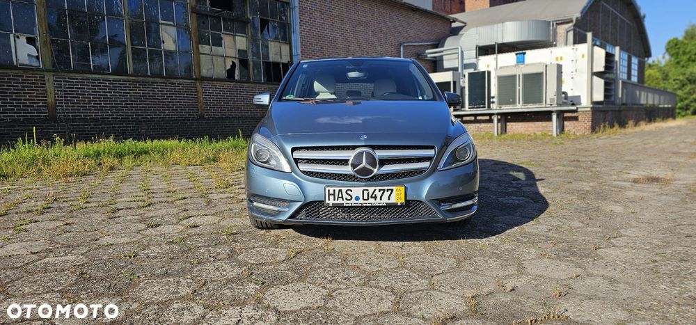 Mercedes-Benz Klasa B 180 BlueEFFICIENCY Edition Style - 9