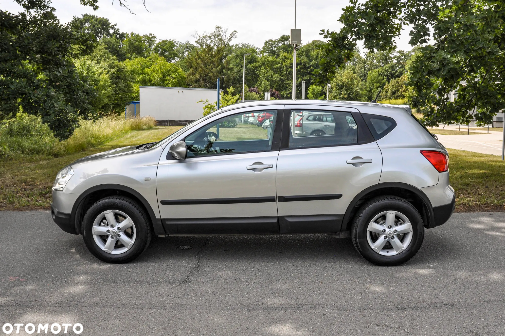 Nissan Qashqai - 2
