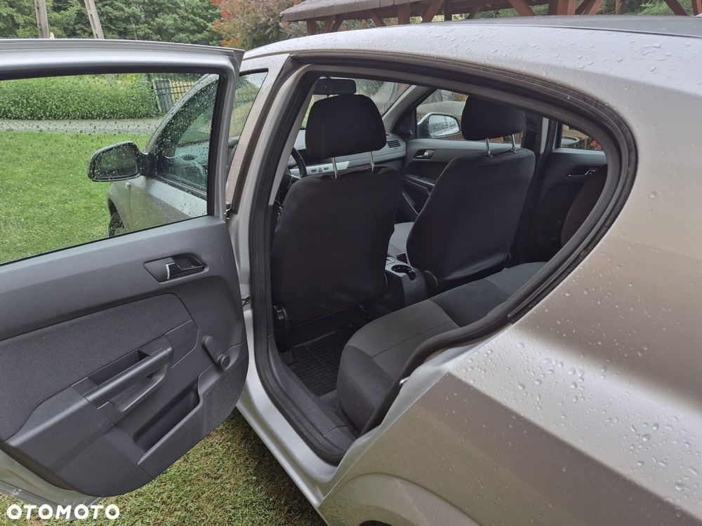 Opel Astra - 22