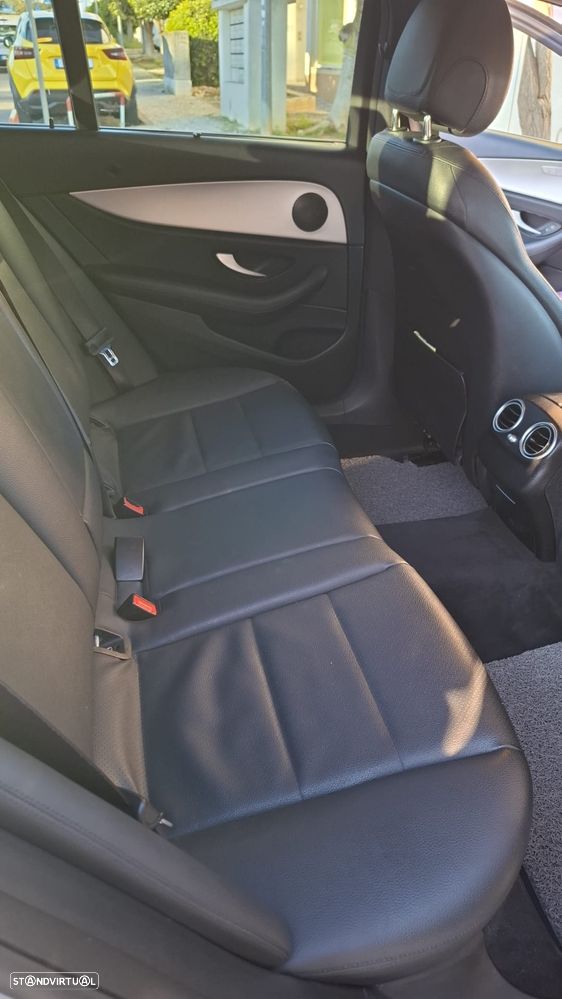 Mercedes-Benz E 300 - 6