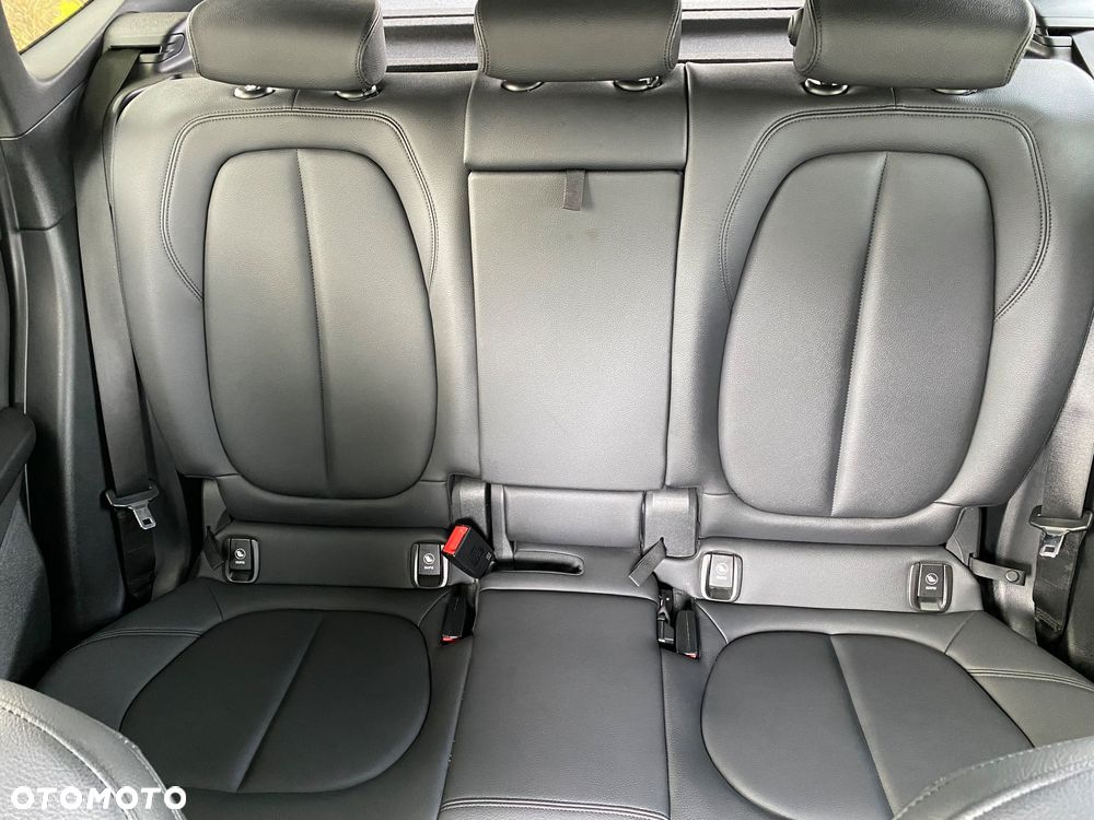 BMW X1 - 15