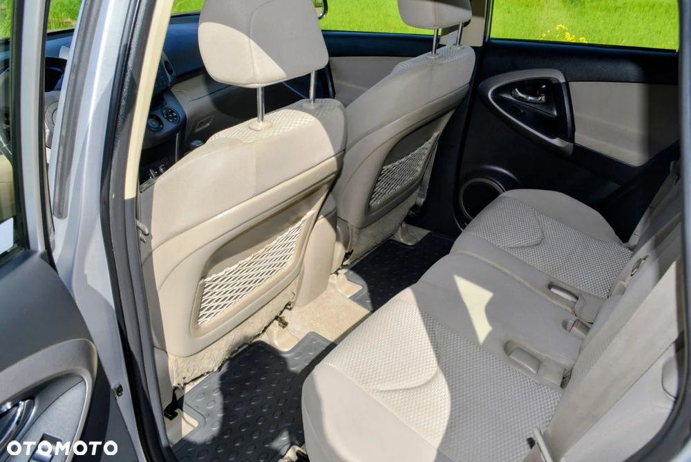 Toyota RAV4 2.0 4x4 Sol - 17