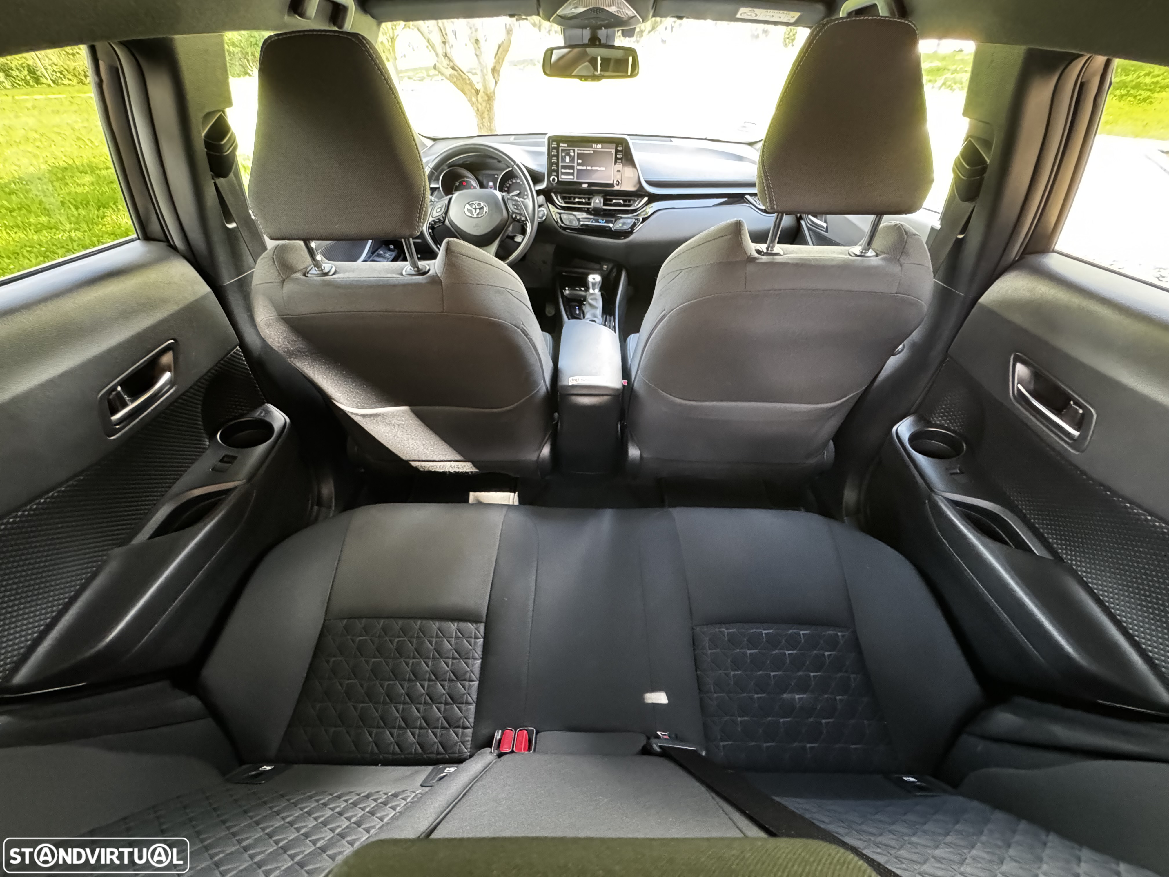 Toyota C-HR 1.8 Hybrid Square Collection - 21