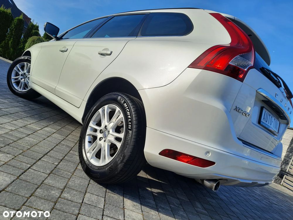 Volvo XC 60 - 25