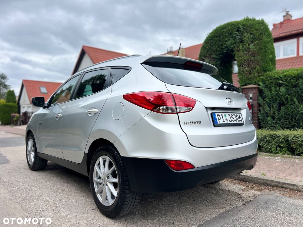Hyundai ix35 blue 1.6 2WD Finale Gold - 12