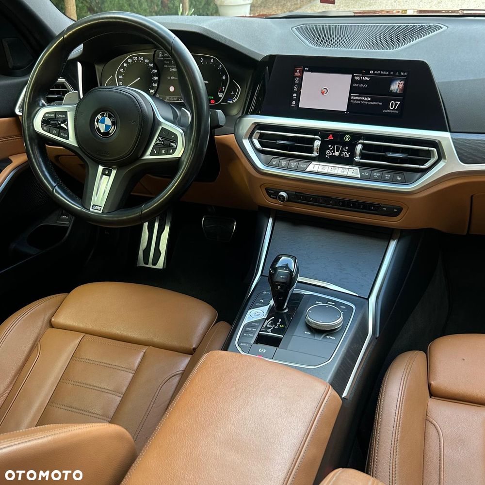 BMW Seria 3 330i xDrive M Sport sport - 31