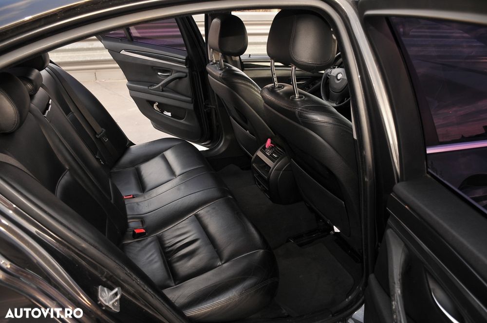 BMW Seria 5 520d - 13