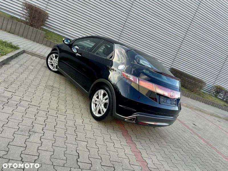 Honda Civic 1.8i-VTEC Sport - 31