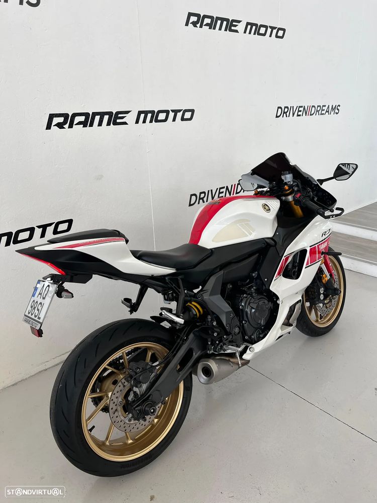 Yamaha R 7 - Edição 60º Aniversário - 4