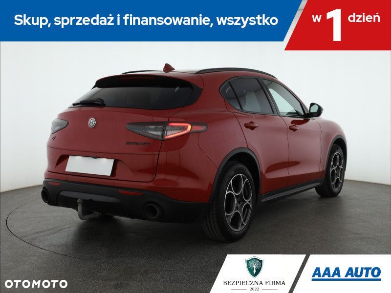 Alfa Romeo Stelvio - 6