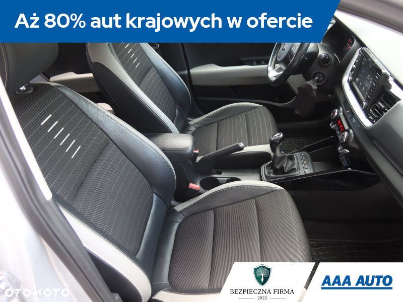 Kia Stonic - 10
