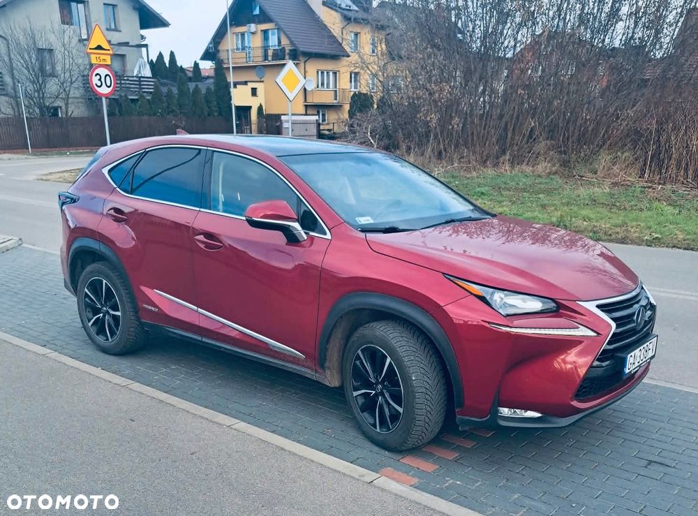 Lexus NX 300h Comfort AWD - 4