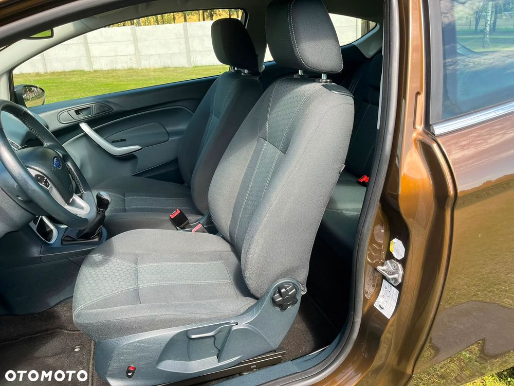 Ford Fiesta 1.25 Titanium - 16