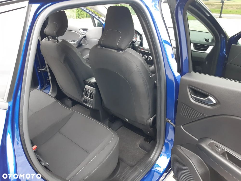 Renault Captur TCe 100 INTENS - 16