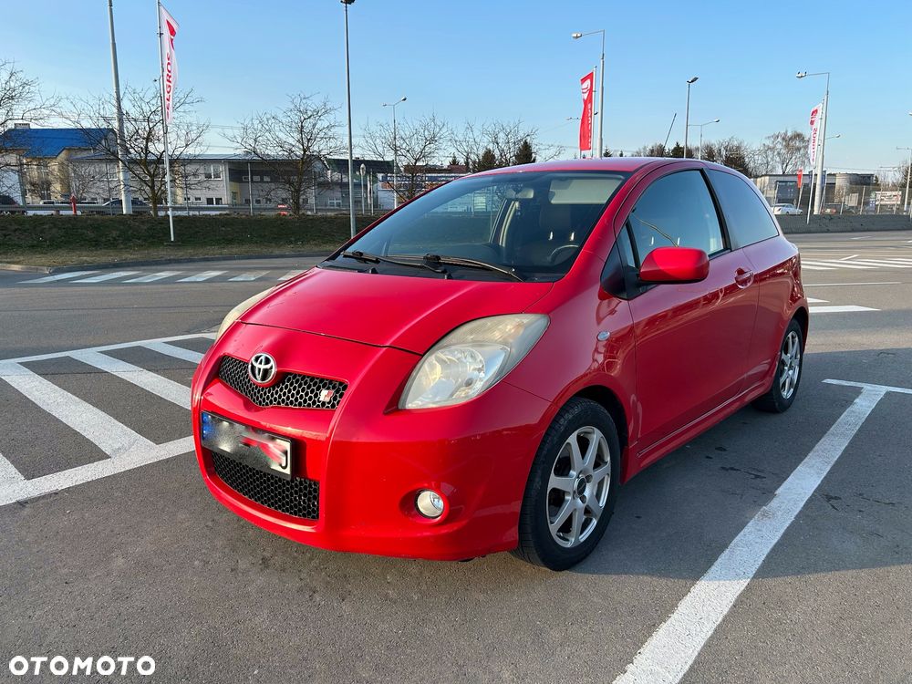 Toyota Yaris 1.8 VVT-i TS - 2