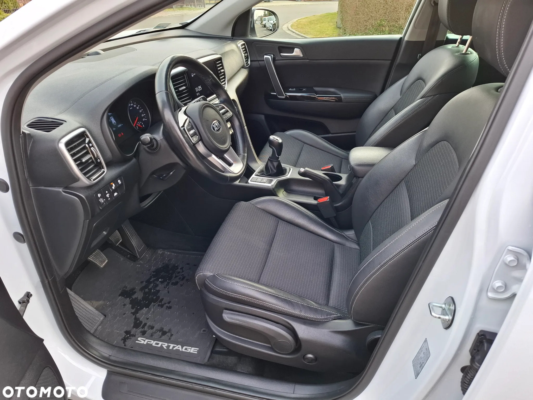 Kia Sportage 1.6 T-GDI Black Edition 2WD - 16