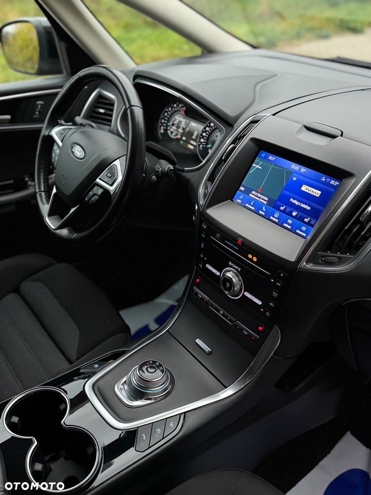 Ford S-Max 2.0 EcoBlue Titanium - 24