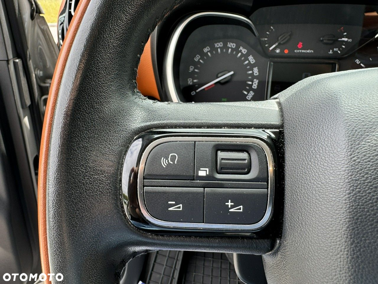 Citroën C3 Aircross PureTech 110 Stop & Start EAT6 Shine - 24