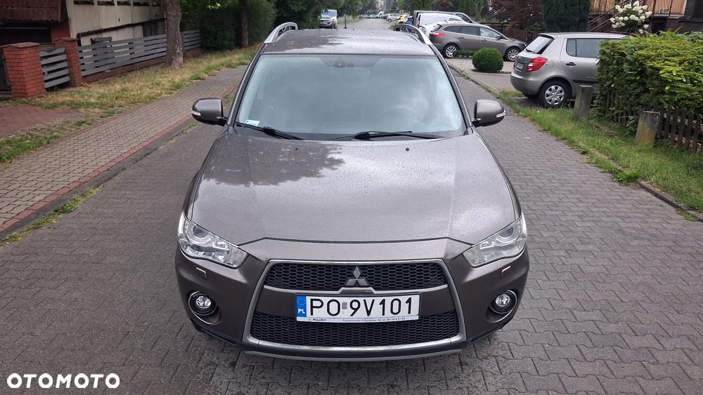 Mitsubishi Outlander 2.0 DID Intense - 11