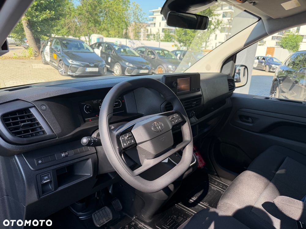 Toyota Pro Ace long - 6