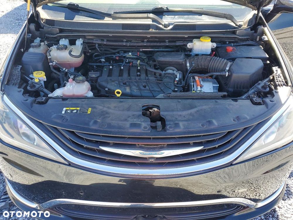 Chrysler Pacifica - 10