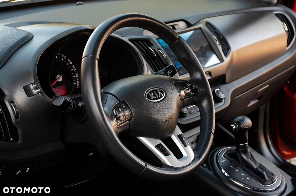 Kia Sportage 2.0 CVVT 2WD Automatik Spirit - 23