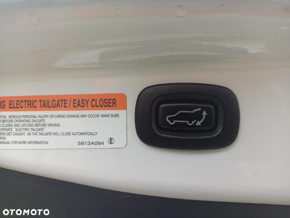 Mitsubishi Outlander - 11