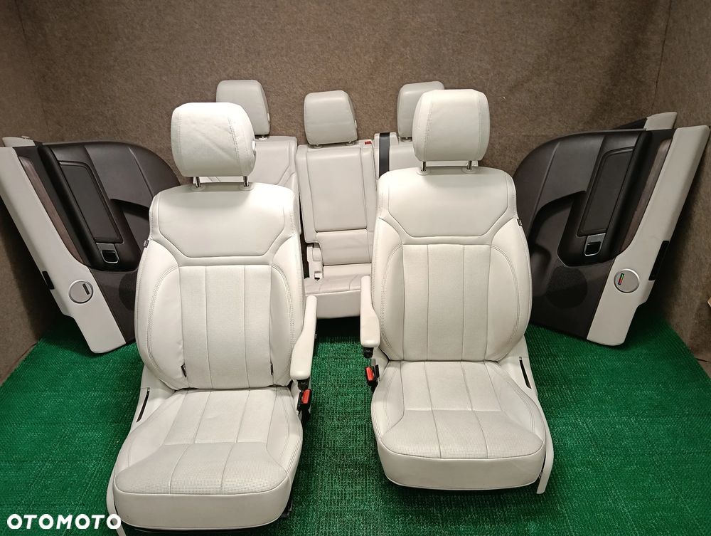 LAND ROVER DISCOVERY 16-20r Fotele Kanapy Boczki 3 Rzędy - 1