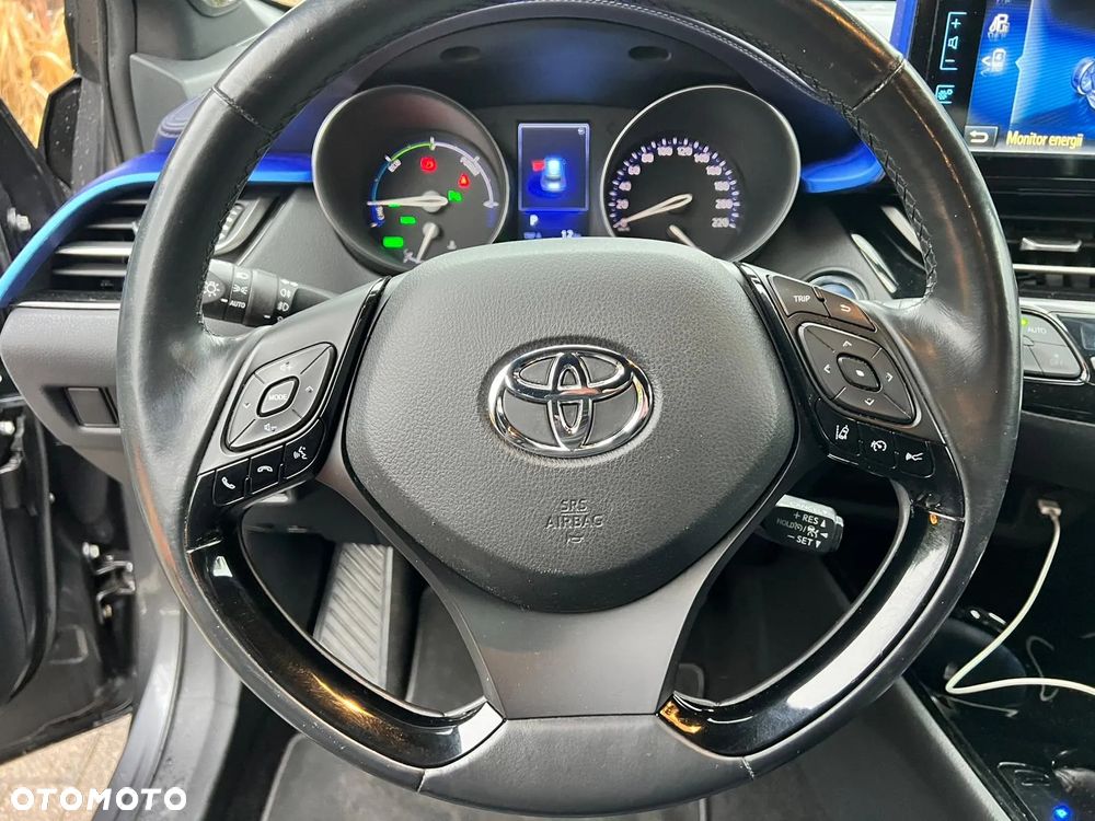 Toyota C-HR 1.8 Hybrid Neon Lime powered by JBL - 13