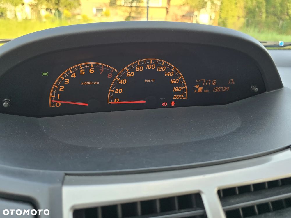 Toyota Yaris 1.33 Luna - 19