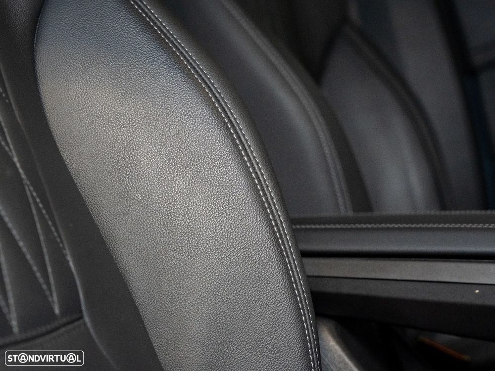 BMW iX1 eDrive20 Pack Desportivo M Pro - 23