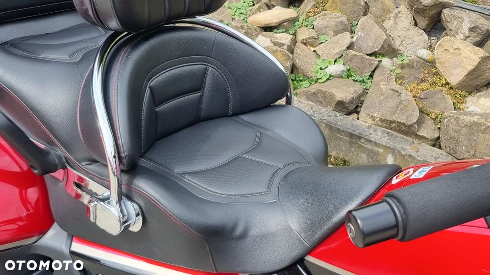 Honda GL - 28