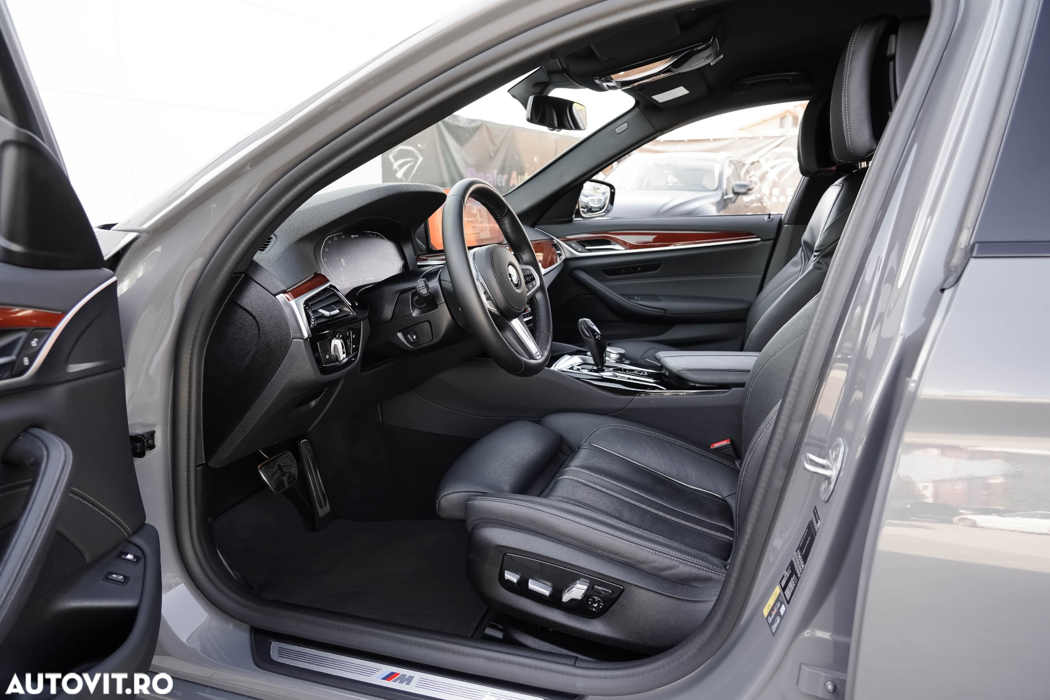 BMW Seria 5 530e Aut. M Sport Edition - 8