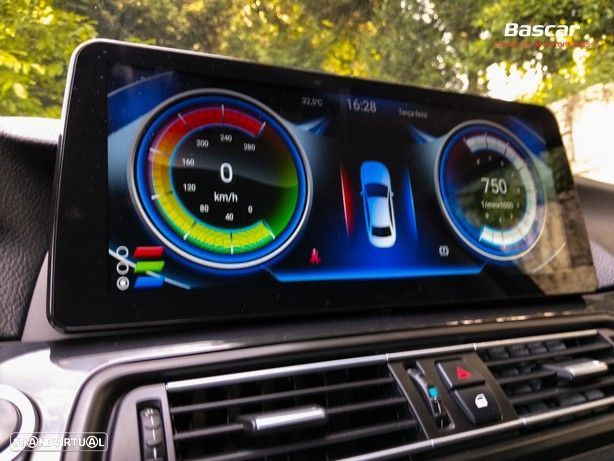 BMW 520 d Sport-Aut. - 32