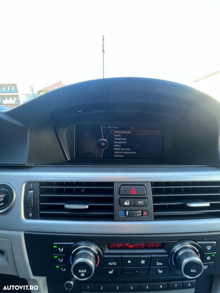 BMW Seria 3 335i xDrive AT - 7