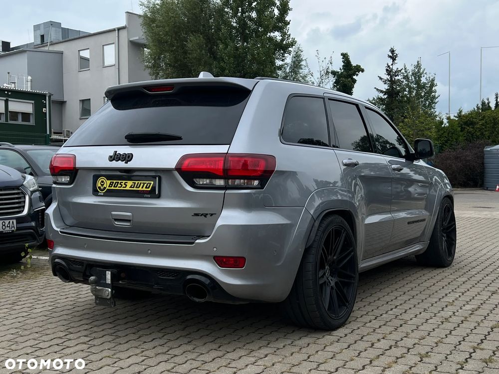 Jeep Grand Cherokee - 9