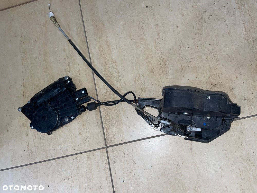 Zamek Drzwi BMW dociąganie soft close 7185687 - 1