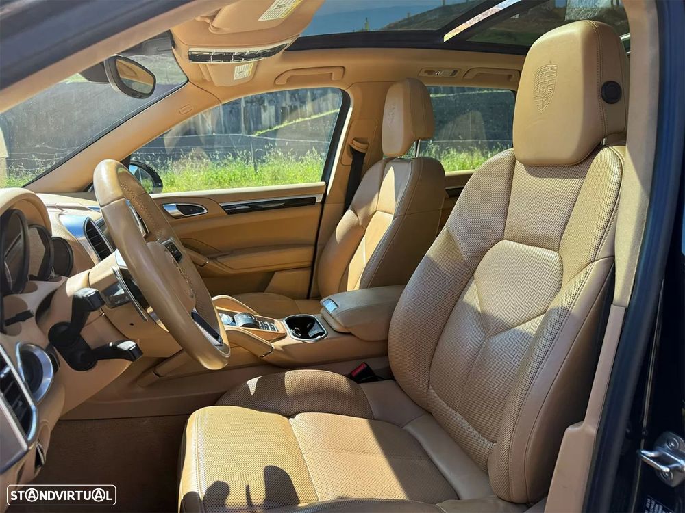 Porsche Cayenne S - 6