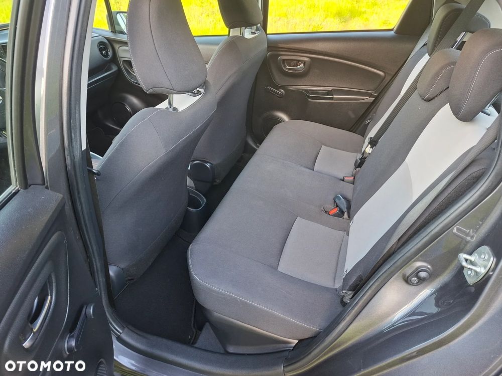 Toyota Yaris Hybrid 100 Active EU6 - 27