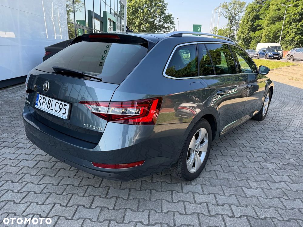 Skoda Superb 1.5 TSI Ambition DSG - 6
