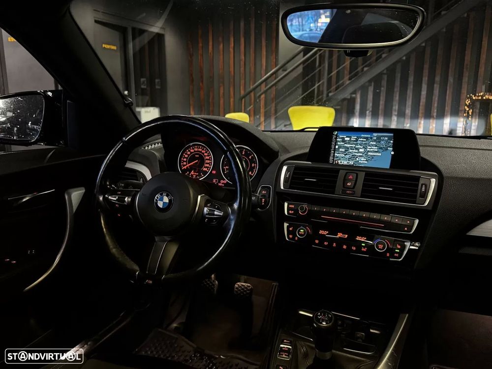 BMW 118 d Pack M - 21