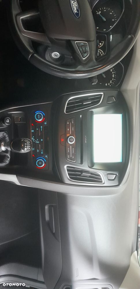 Ford Focus - 23