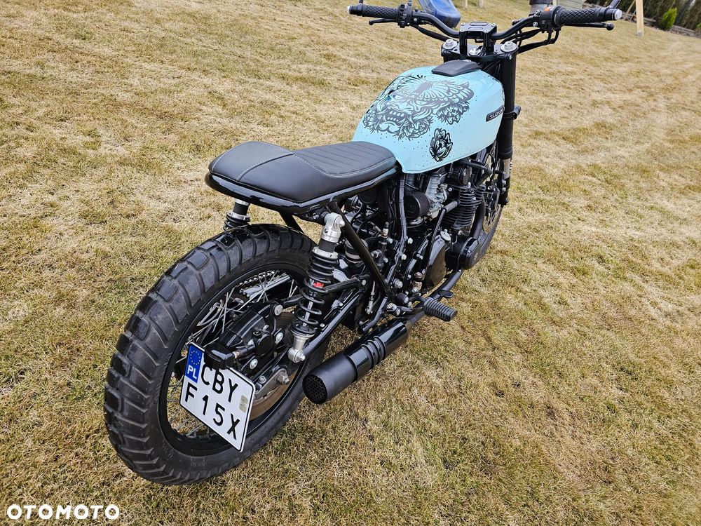 Suzuki GS - 4