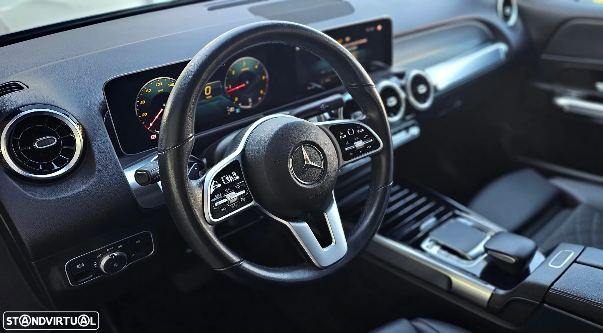 Mercedes-Benz GLB 180 d Progressive - 11