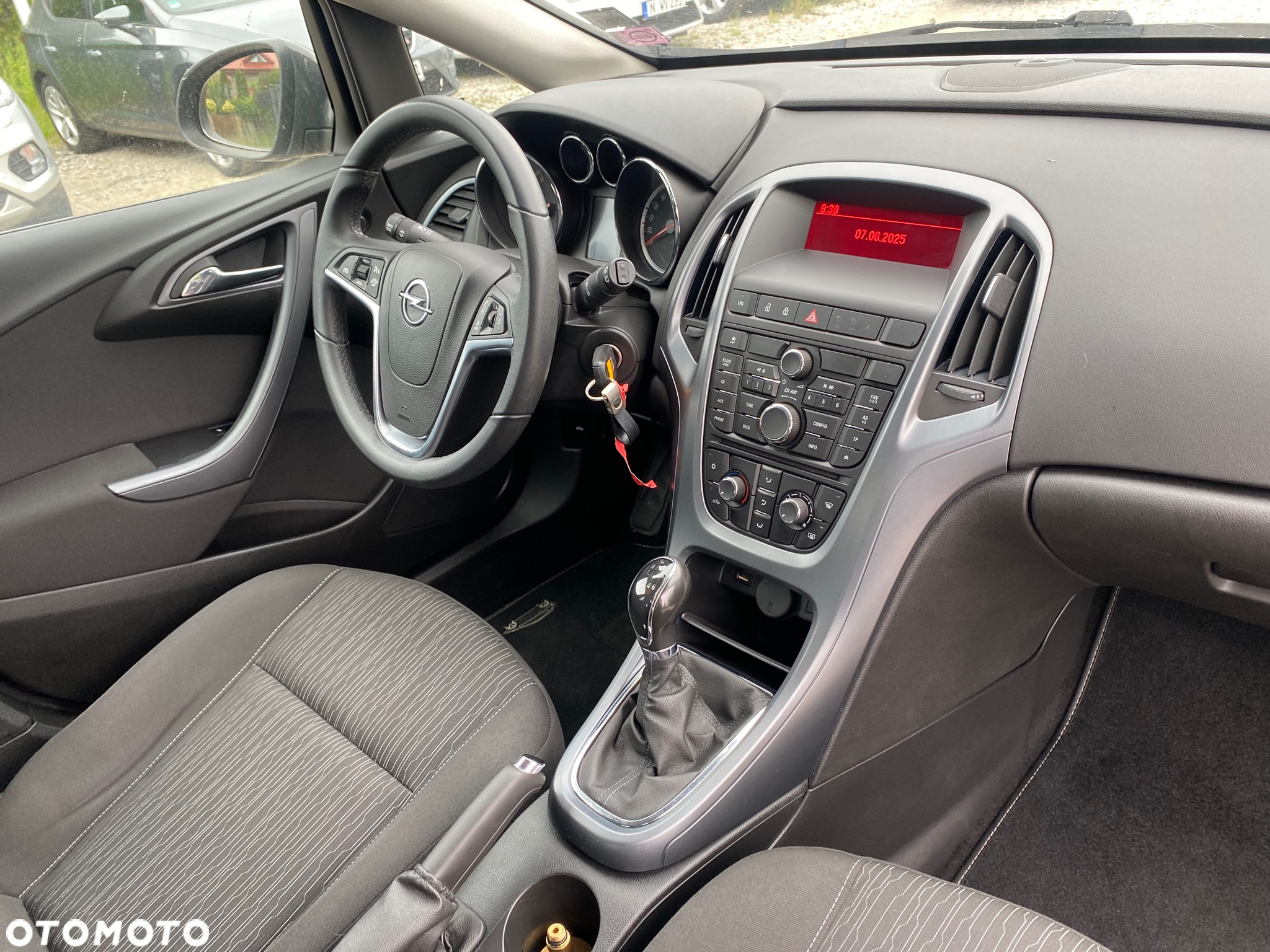 Opel Astra 1.4 Turbo Sport - 25
