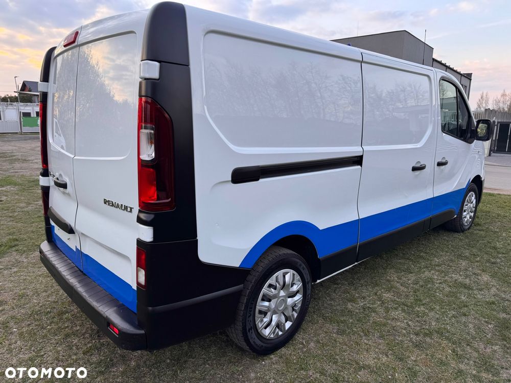 Renault Trafic - 2