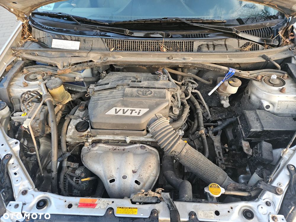 Toyota RAV4 2.0 VVT-i 4x4 - 12