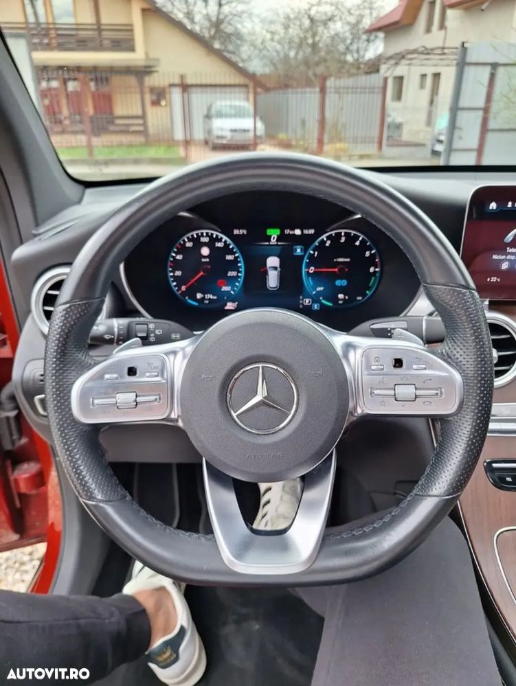 Mercedes-Benz GLC - 25
